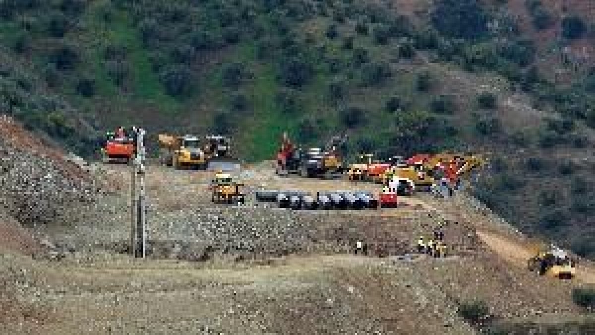 El equipo de rescate de Julen causó lesiones al cadáver, según un contrainforme