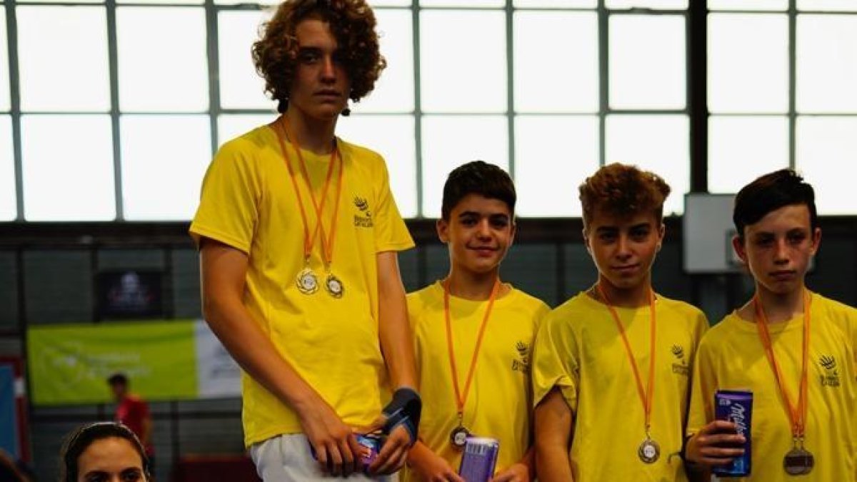 El bàdminton lleidatà triomfa al Vendrell