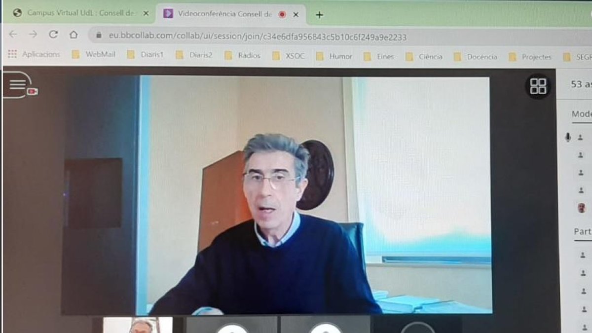 El rector de la UdL, Jaume Puy, durante el consejo de gobierno.