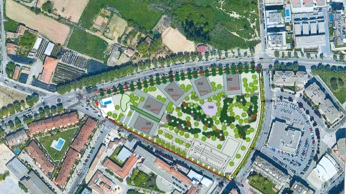 Vista de parte de los terrenos, con el parking situado en la parte más elevada, a la izquierda.