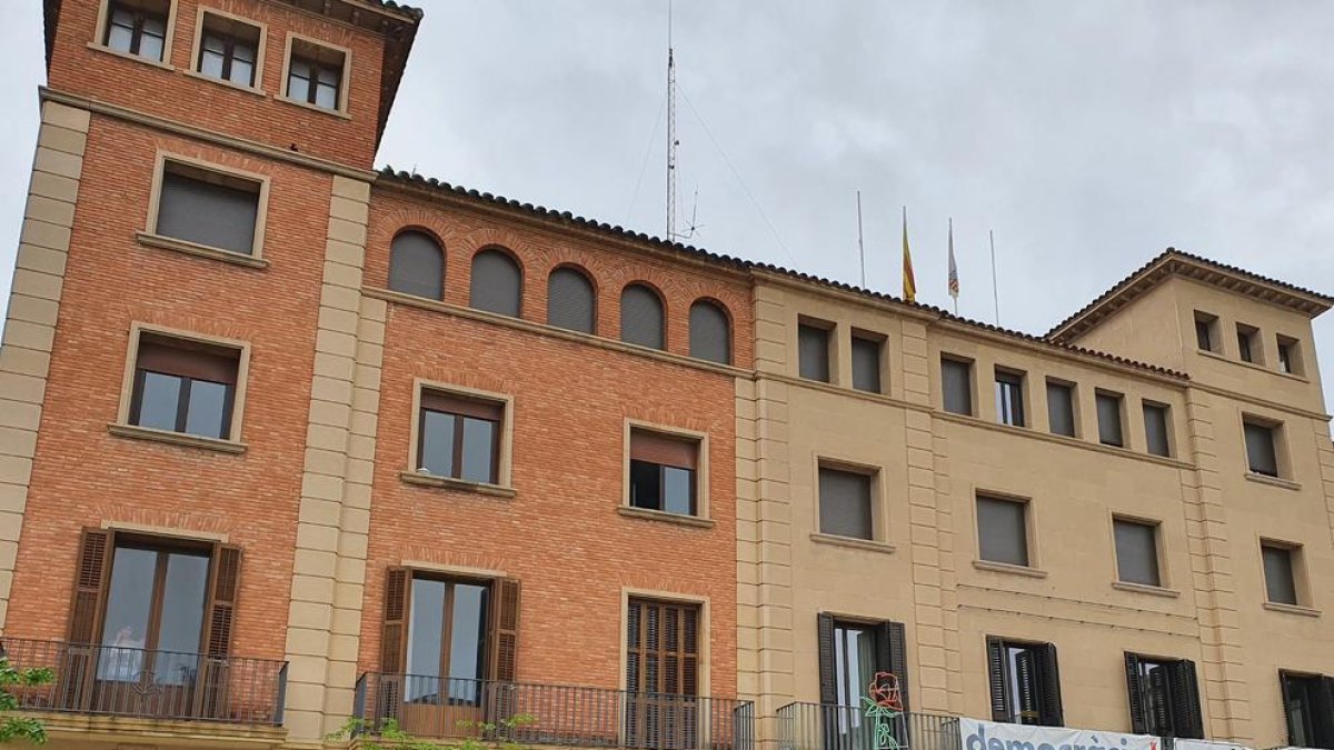 L’ajuntament de Mollerussa.