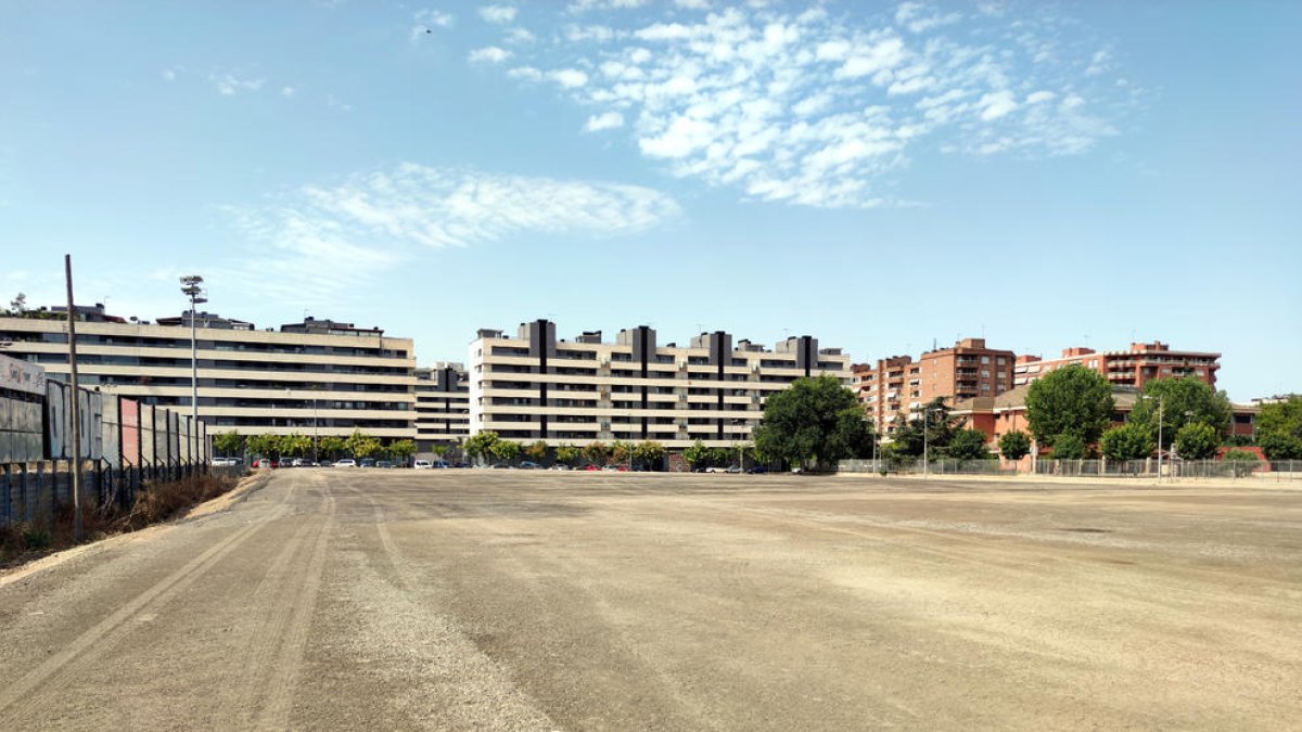 El solar de la calle Riu Ebre, completamente preparado.