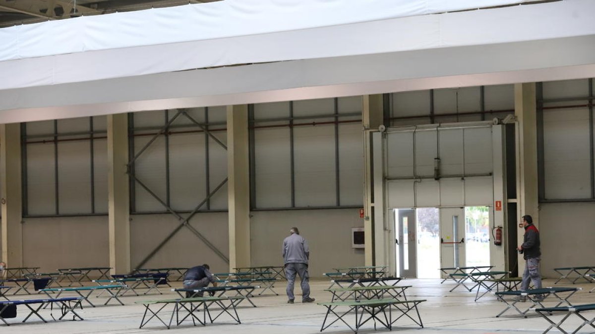 Preparación del Plan Iglú el año pasado en el pabellón 4 de la Fira.