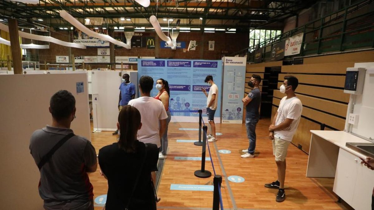 Lleida registra 25 contagis en brots per l'oci i més de 200 contactes estrets