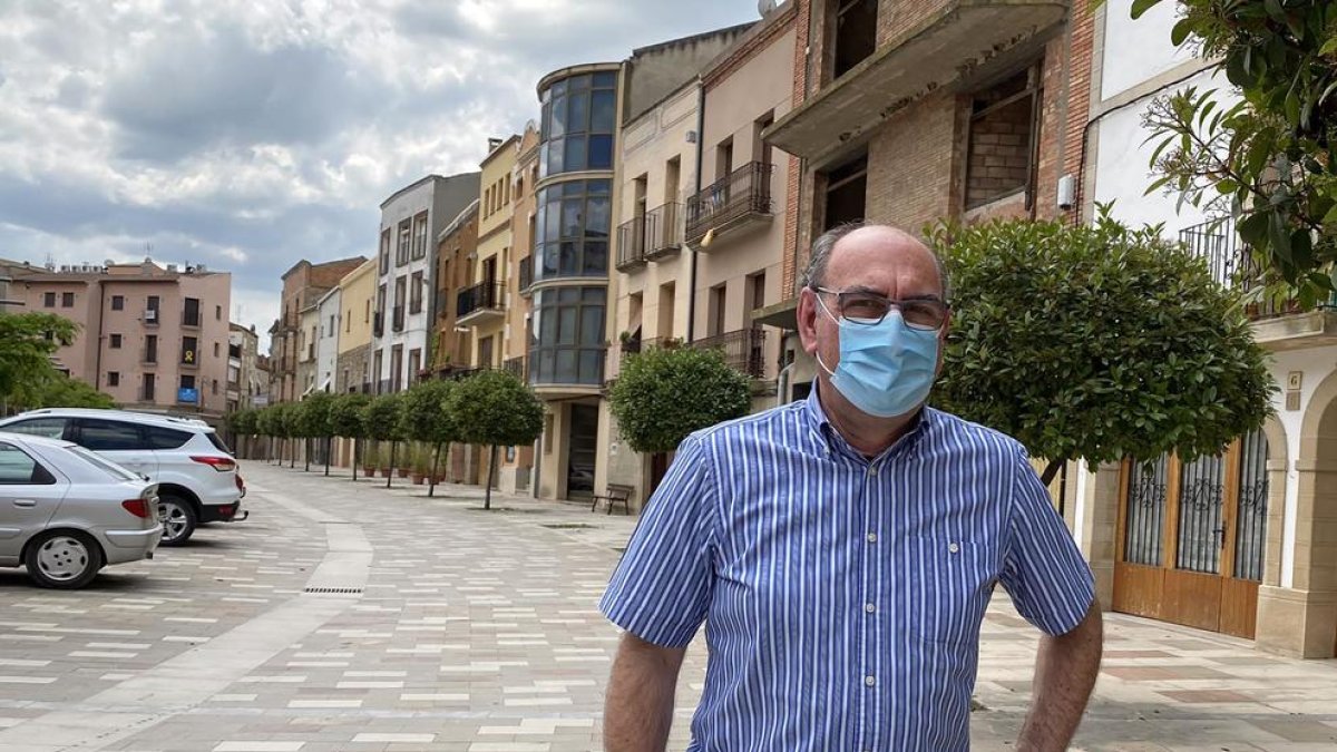 El alcalde de Torà, Magí Coscollola, con una mascarilla.
