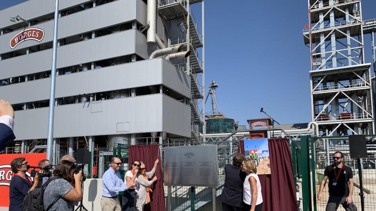 Borges inaugura la nova planta extractora d'olis de llavors a Tàrrega