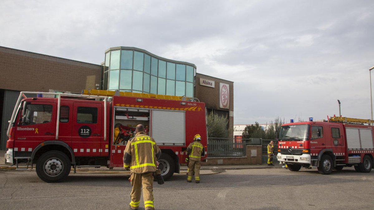 Incendio en una empresa del polígono de Agramunt