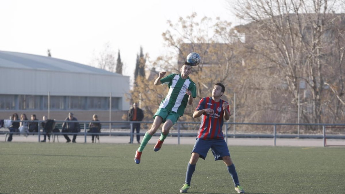 Una jugada del partido del sábado entre el Magraners y el Castelldans.