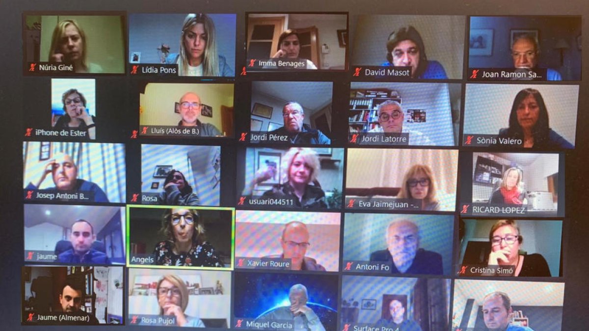 Chacon se reunión con asociados del PDeCAT de Lleida.