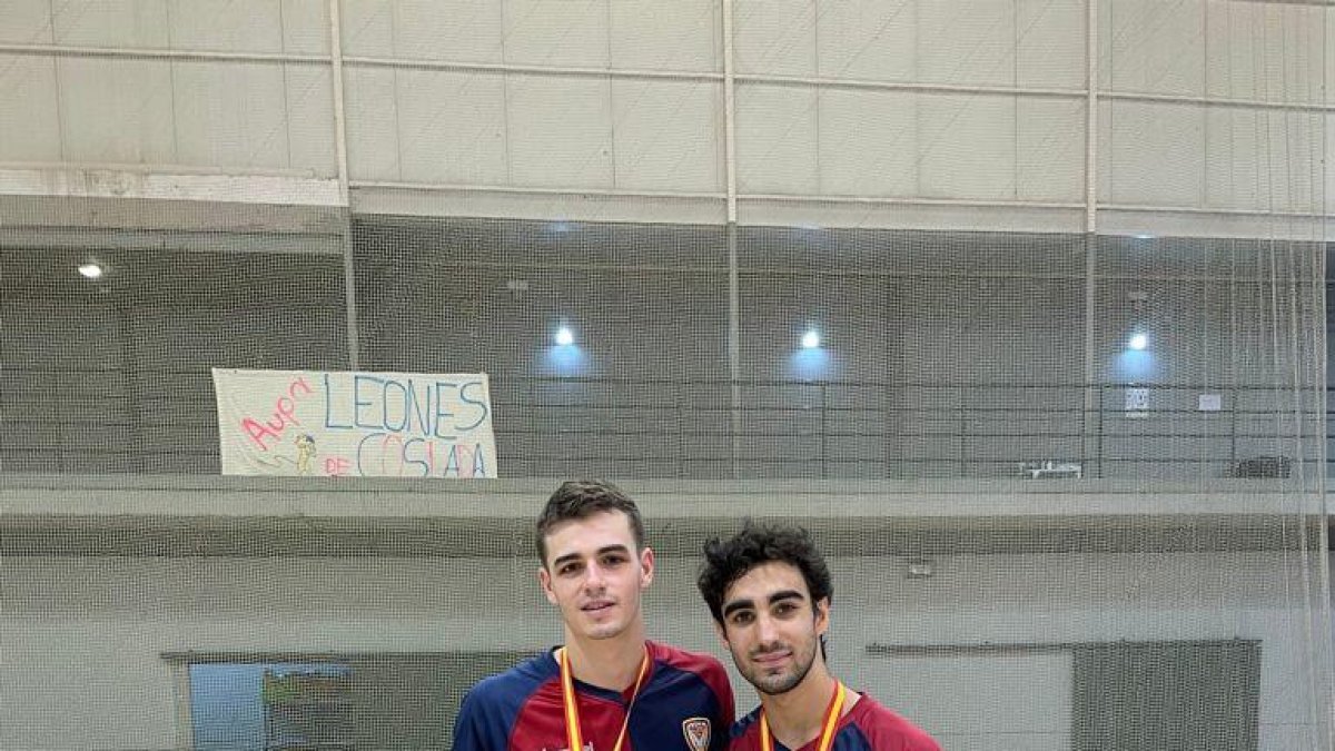 Marimon y Bosch, con las medallas de campeones estatales.