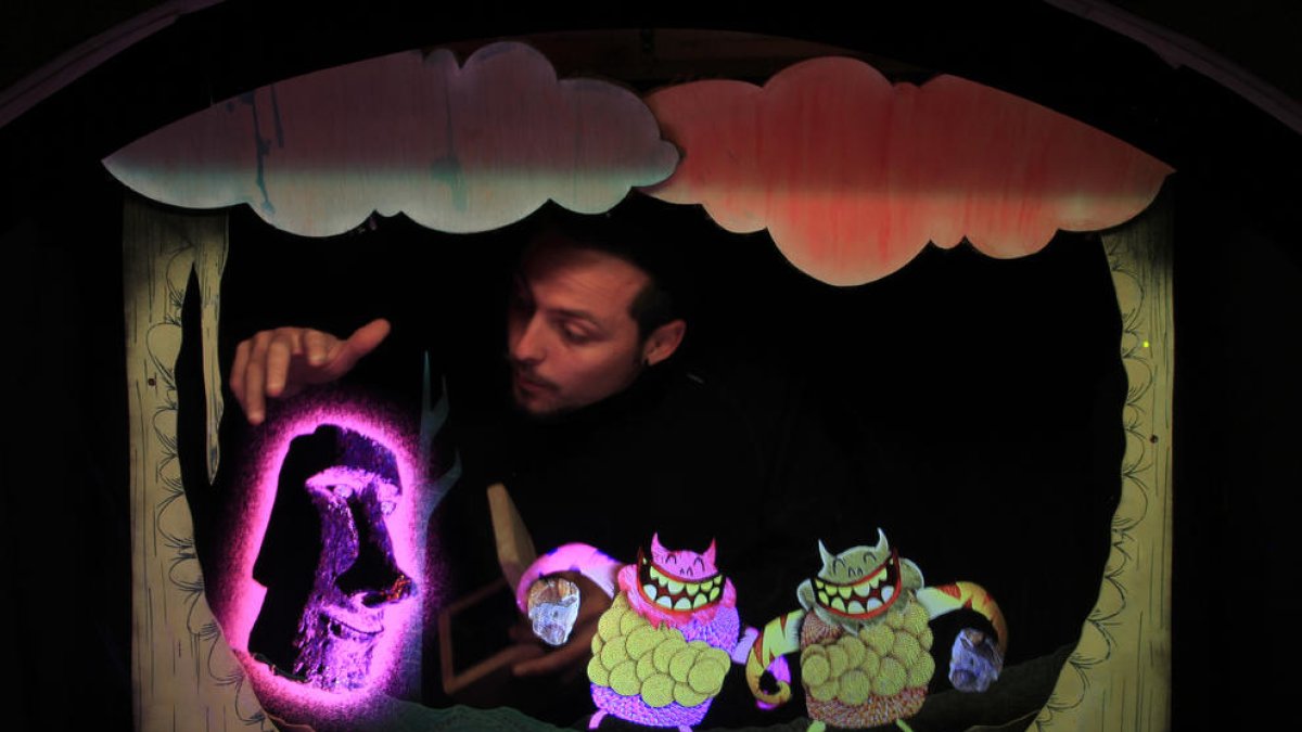 La compañía de Bellpuig es pionera en utilizar títeres holográficos en sus espectáculos.