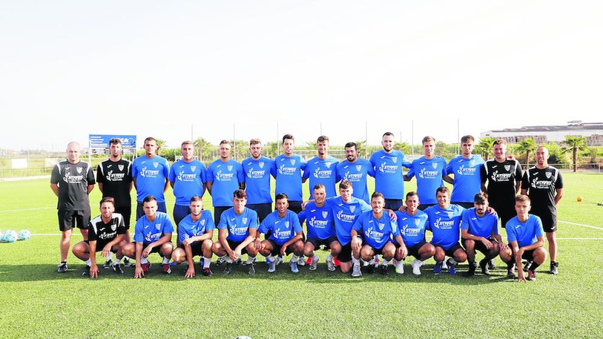 La plantilla del Mollerussa espera conseguir la permanencia y optar a cotas más altas durante la próxima temporada.