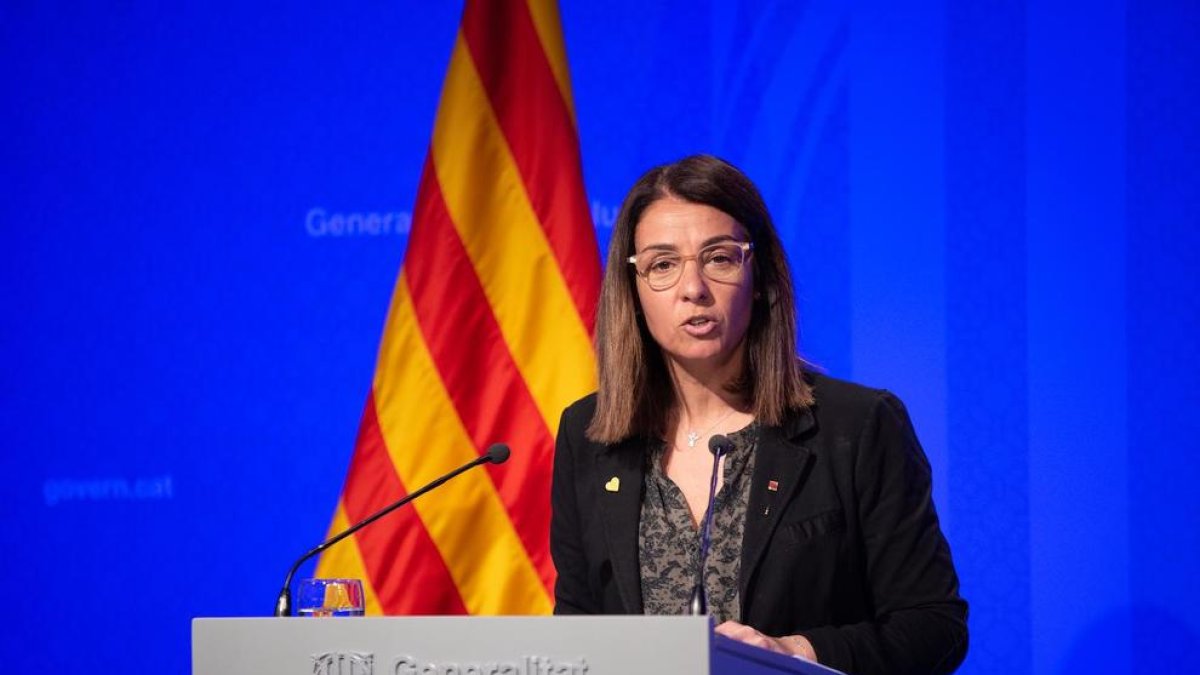 Meritxell Budó aclarint embolics.