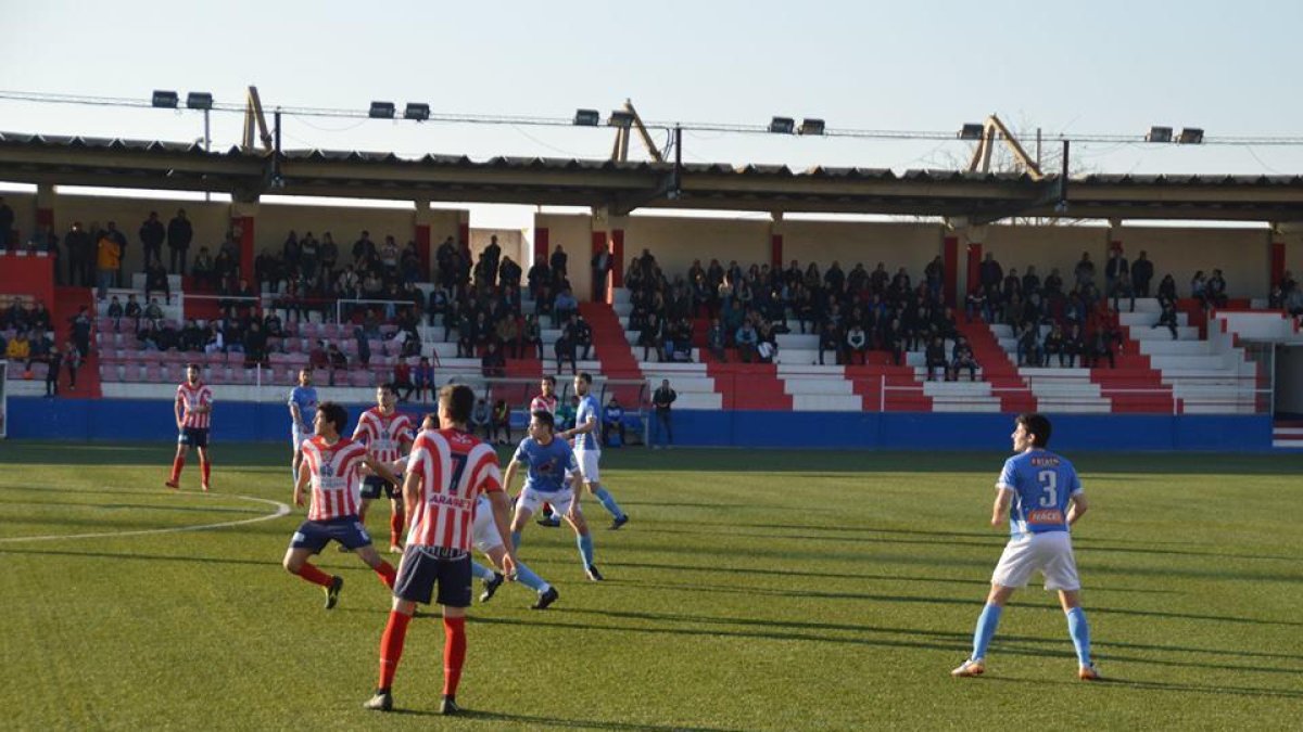 El Binèfar va aconseguir tornar el cop després que el Montsó vencés en l’anada per 0-1.