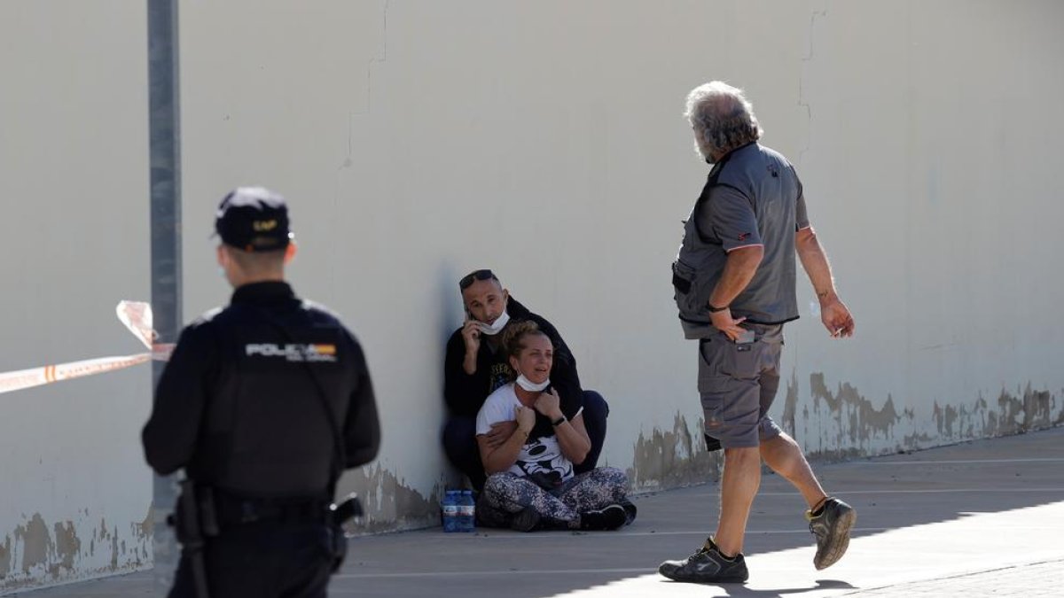 Dos morts i un ferit en un tiroteig al cementiri de Torrent