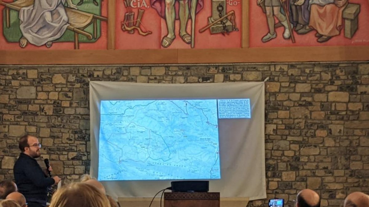 Imatge de la xarrada de l’historiador Daniel Fité.