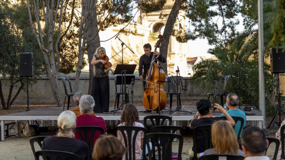 El conjunt New Tango Project va omplir ahir a la tarda la plaça davant del Museu de Lleida.