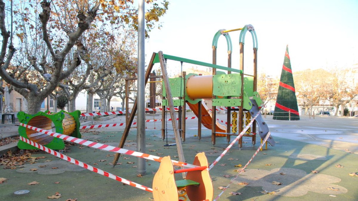 Imagen reciente de un parque cerrado en Linyola.