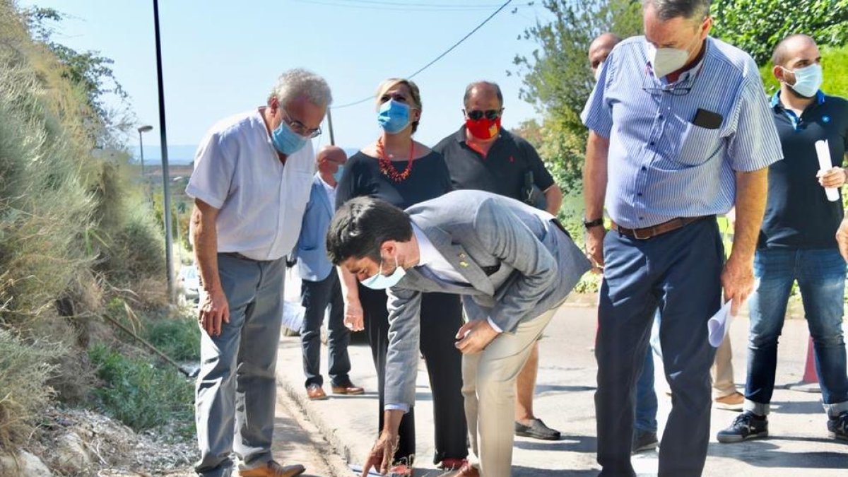 El conseller Puigneró durante su visita a Les Borges.