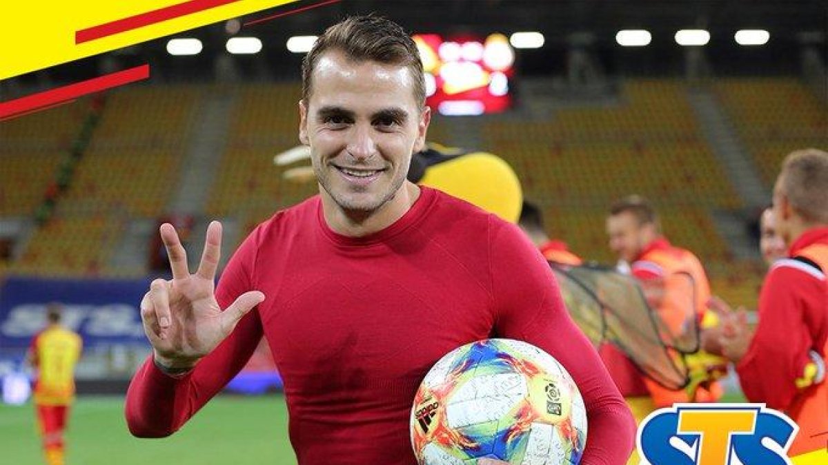 Jesús Imaz se quedó el balón.