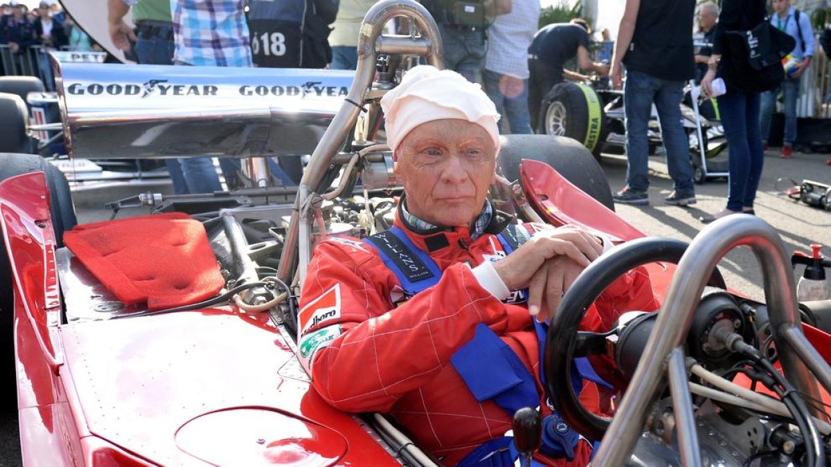 El expiloto Niki Lauda, campeón del mundo en tres ocasiones, falleció el lunes en Zúrich.