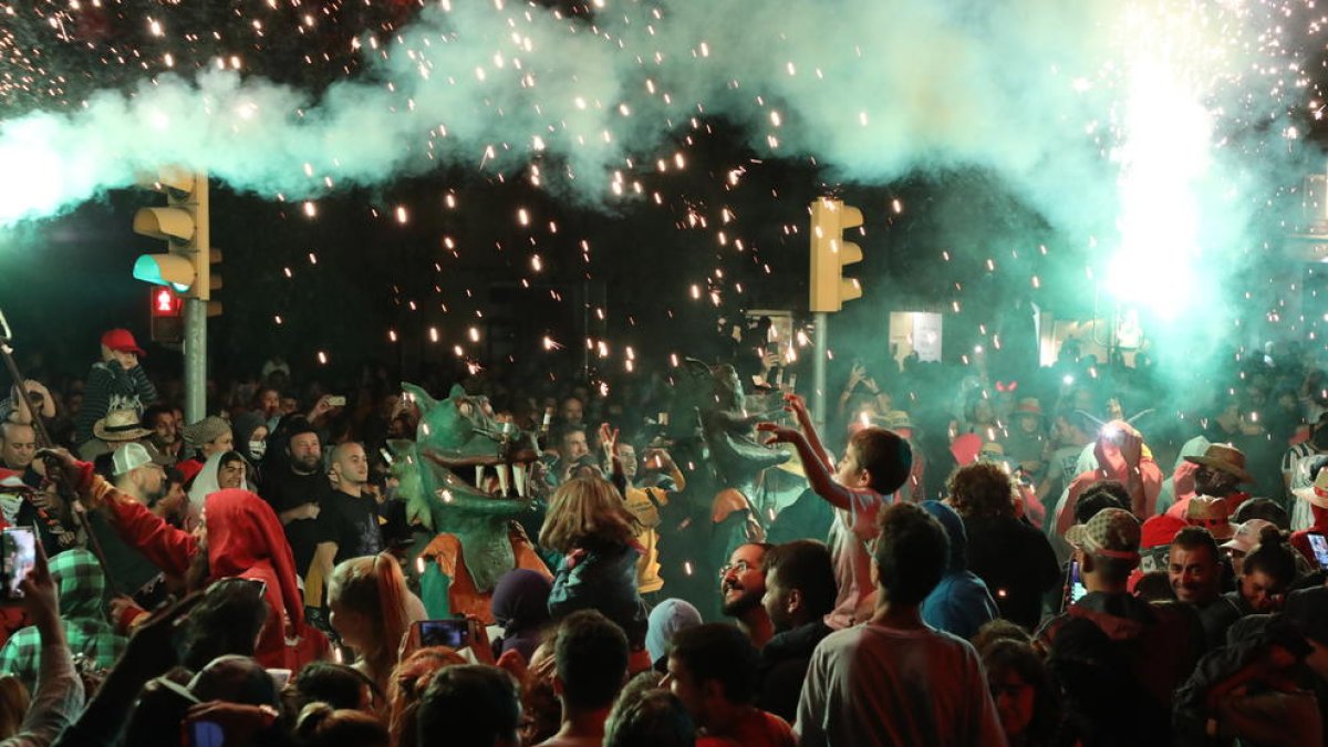 La plaza del Dipòsit acogió la Mostra de Cervesa Artesana.