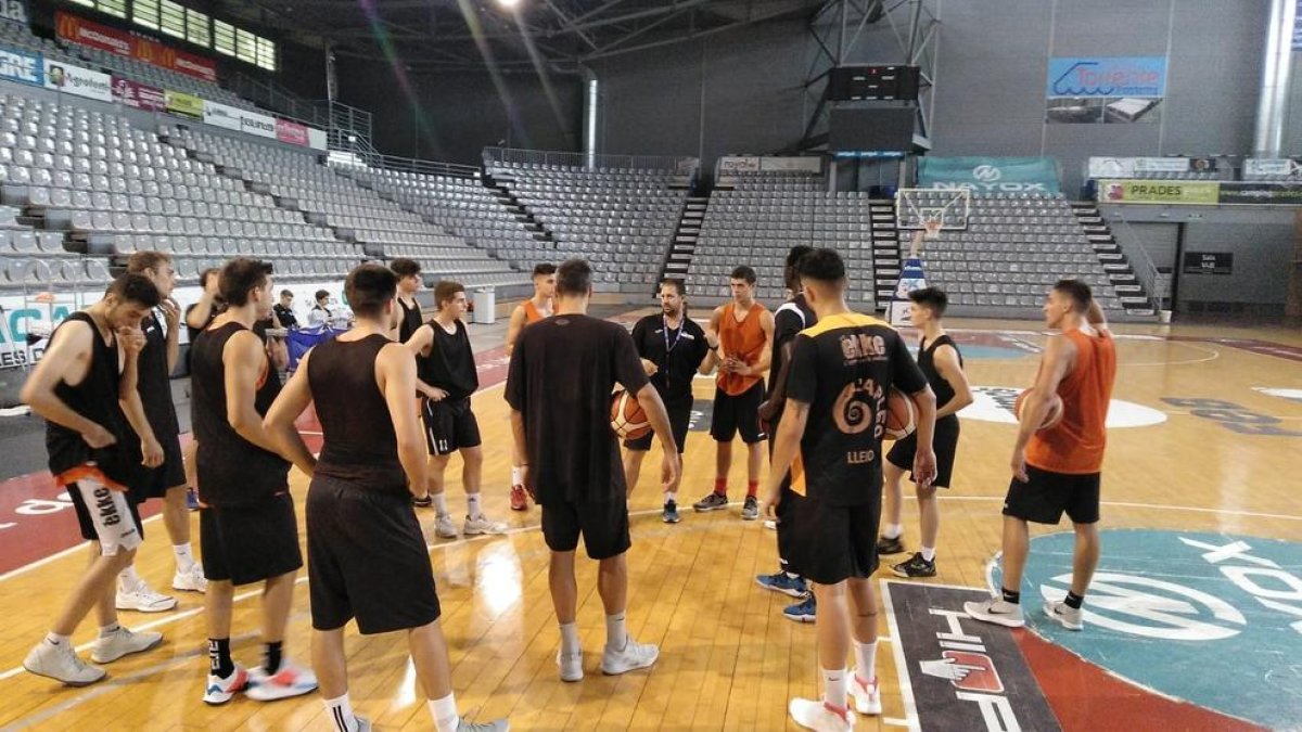 L’ICG Força Lleida es va exercitar ahir de nou al Barris Nord.