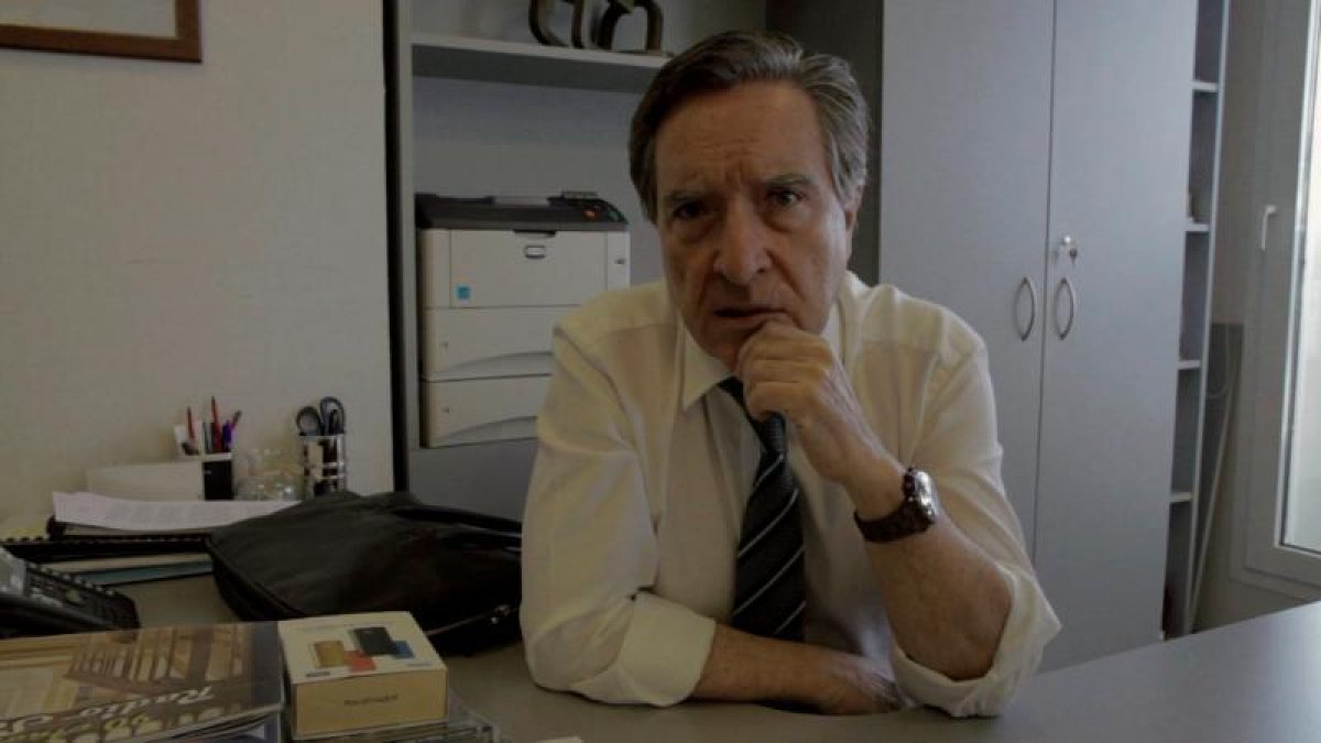 El veterano periodista Iñaki Gabilondo intervendrá desde casa.