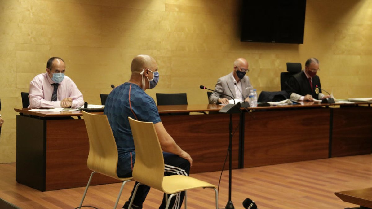 El acusado del asesinato en la Rambla de Figueres afirma que quería matar 