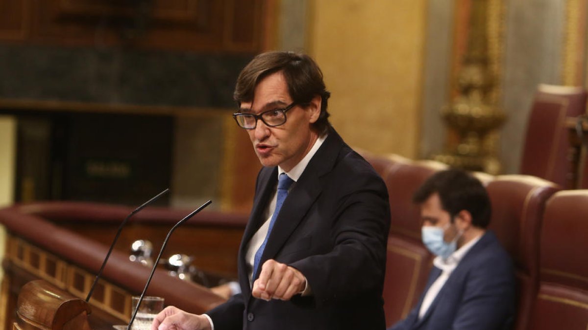 Sánchez va deixar en mans de Salvador Illa la defensa del decret.
