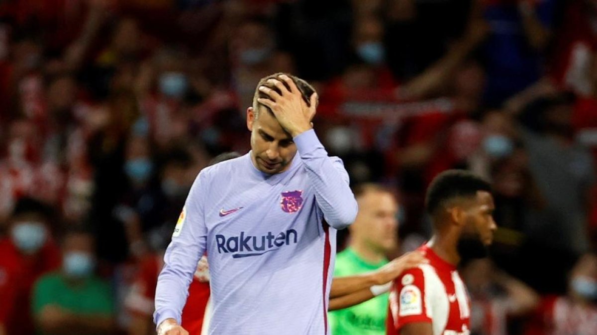 Suárez dedicó su gol a Koeman, que le telefoneó para darle la baja.