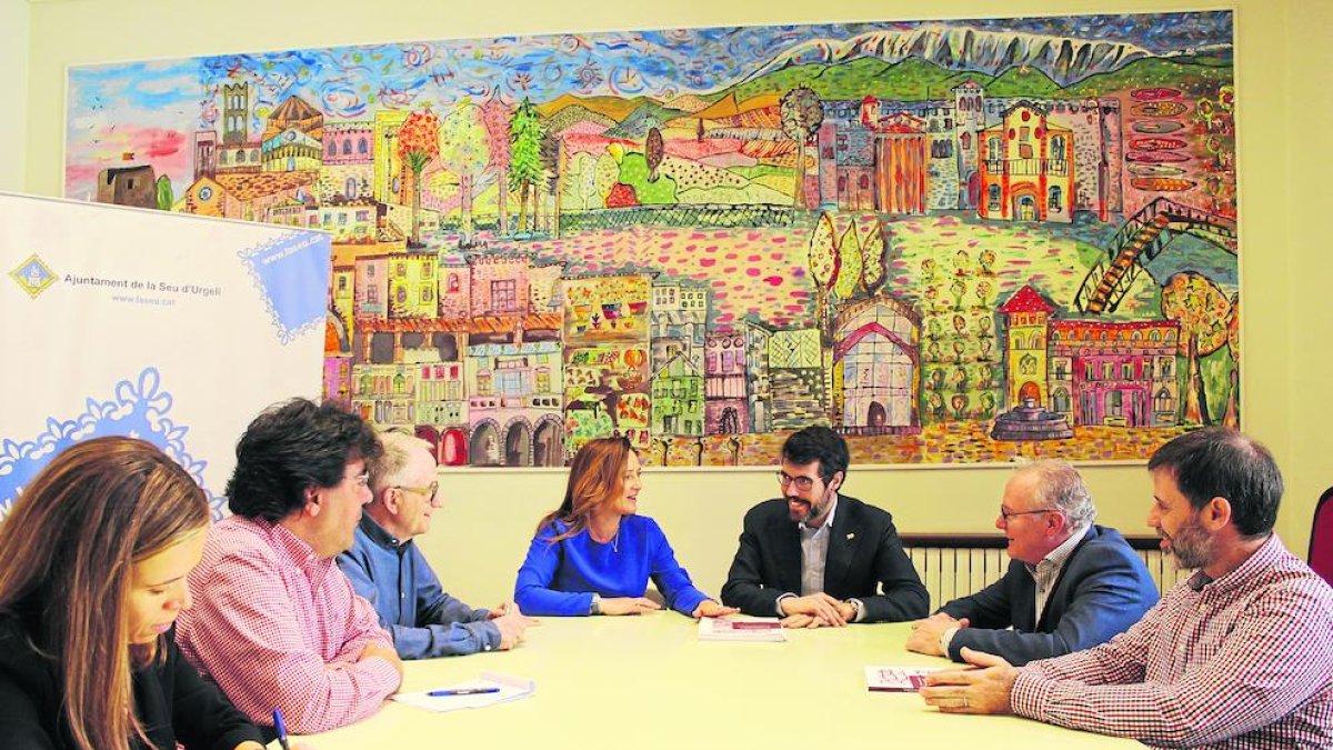 Un moment de la reunió per abordar el projecte de candidatura, ahir a la Seu.