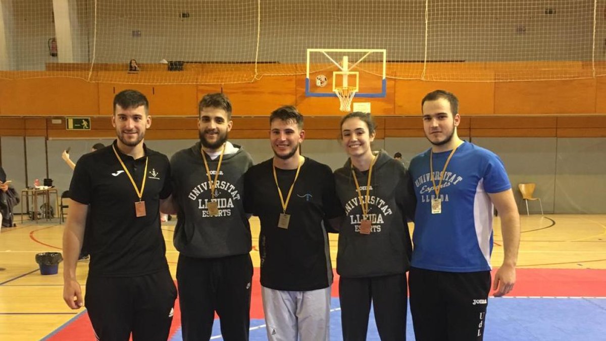 Cinco medallas de la UdL en taekwondo