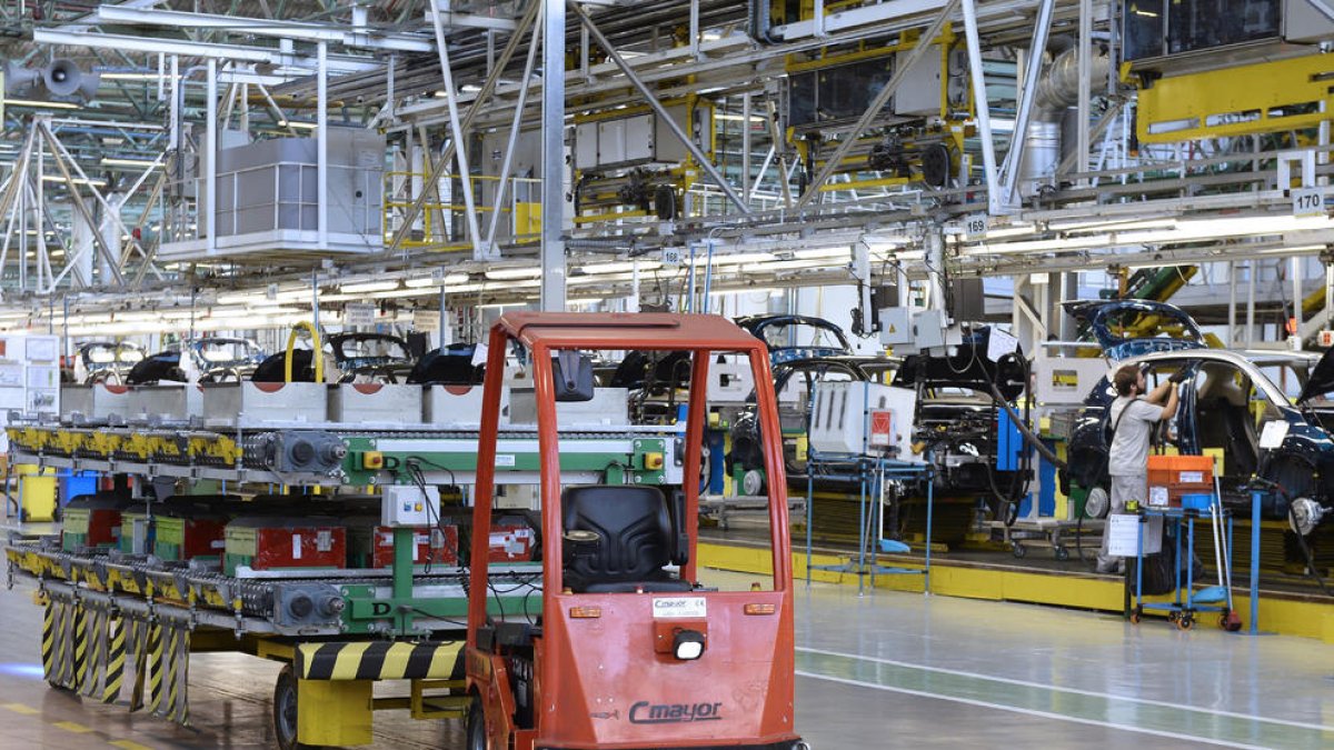 Renault no retallarà la seua producció a Espanya, encara que reduirà els seus costos el 2.150 milions