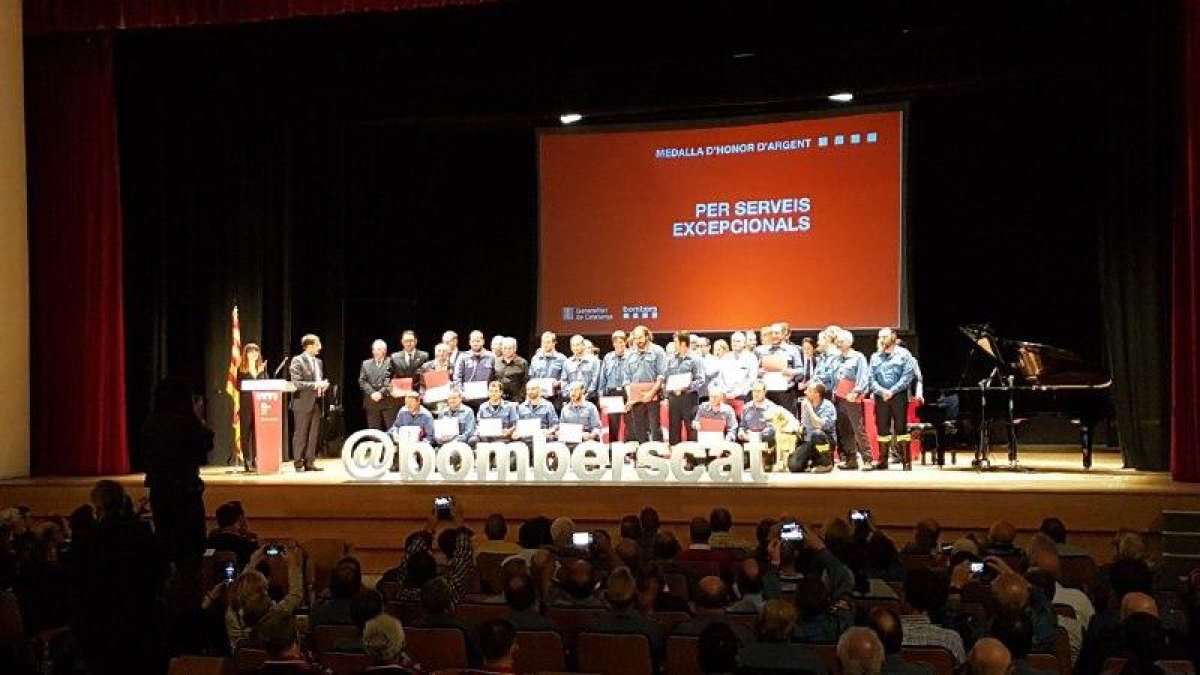 Reconocimiento a más de 100 bomberos leridanos