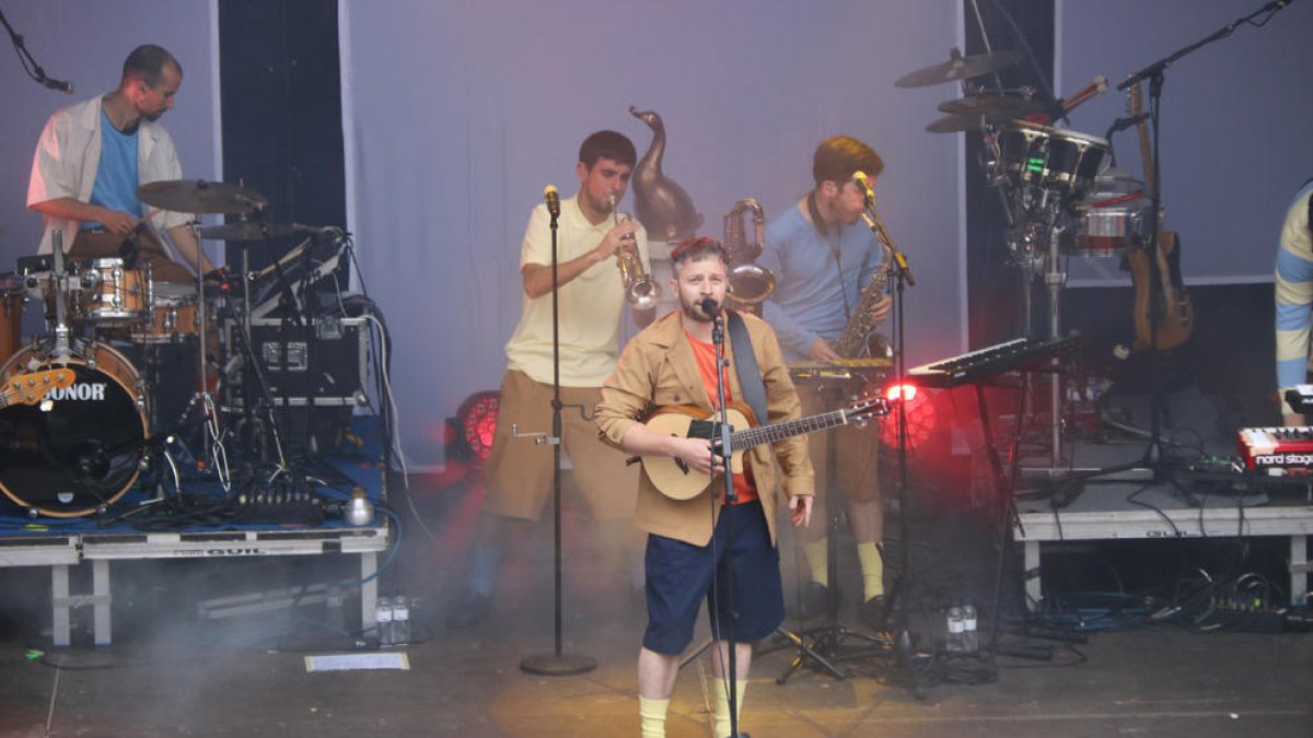 La banda de Osona clausuró el domingo el Strenes de Girona.