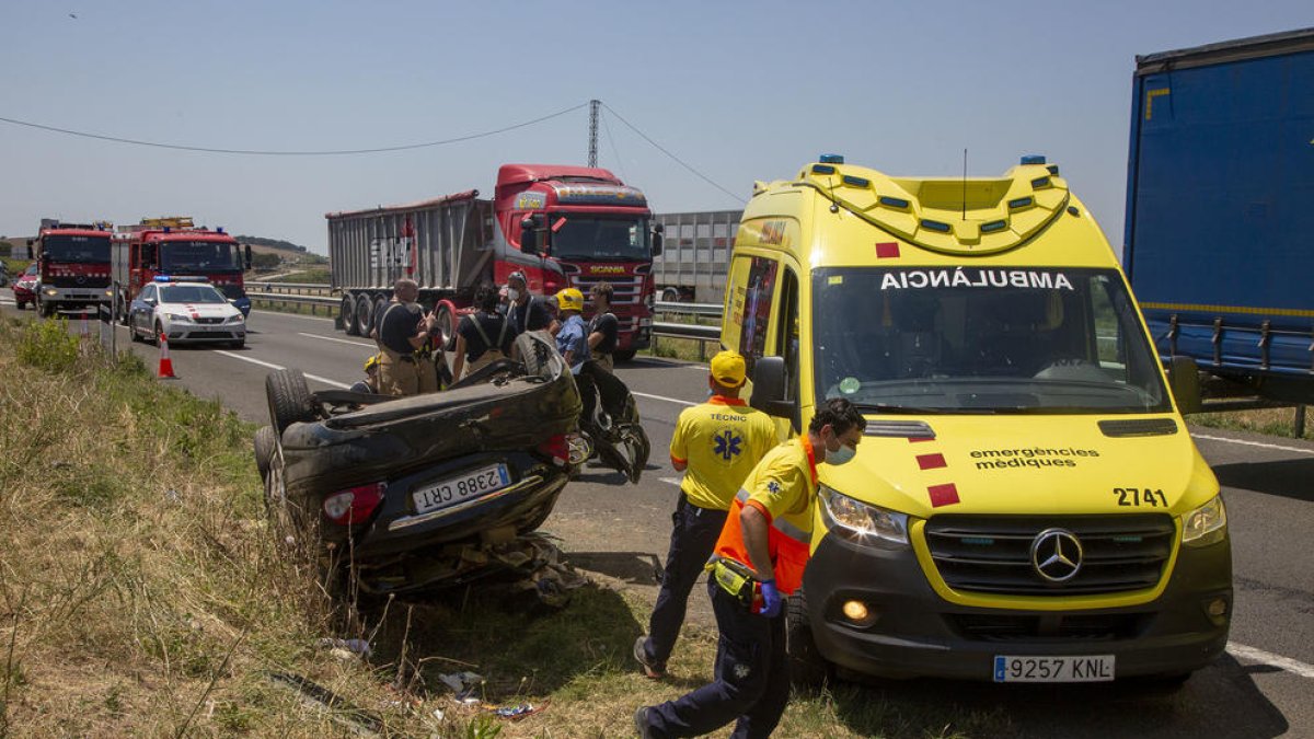 Uno de los vehículos implicados en la colisión en la LL-11.