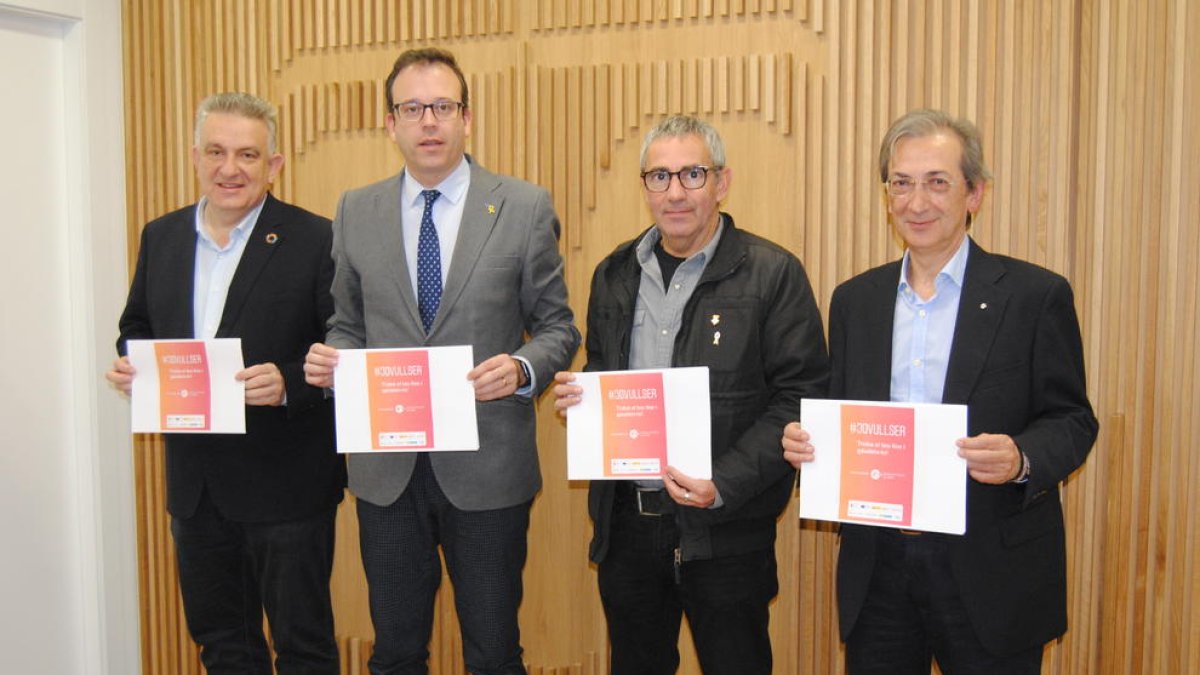 La presentación se llevó a cabo en el consistorio.