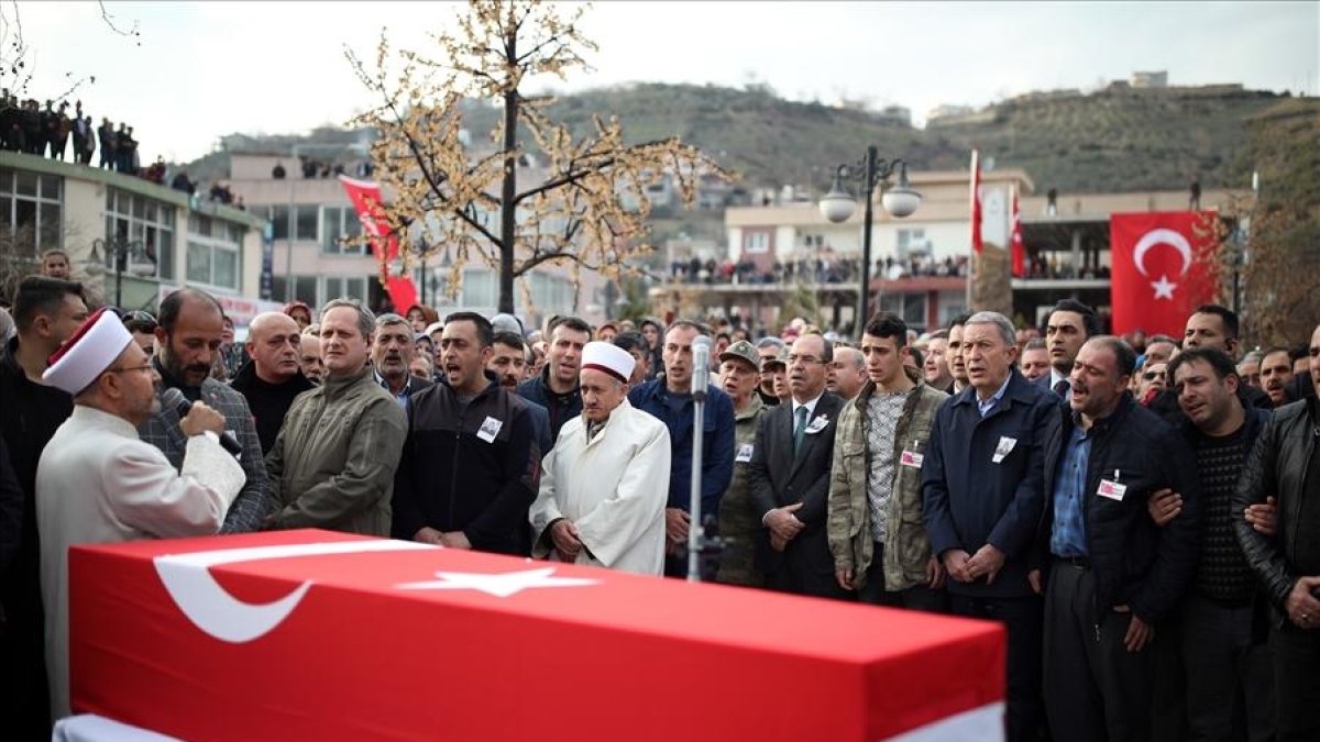 Imatge del funeral d’un dels militars que van perdre la vida al bombardeig d’Idlib.