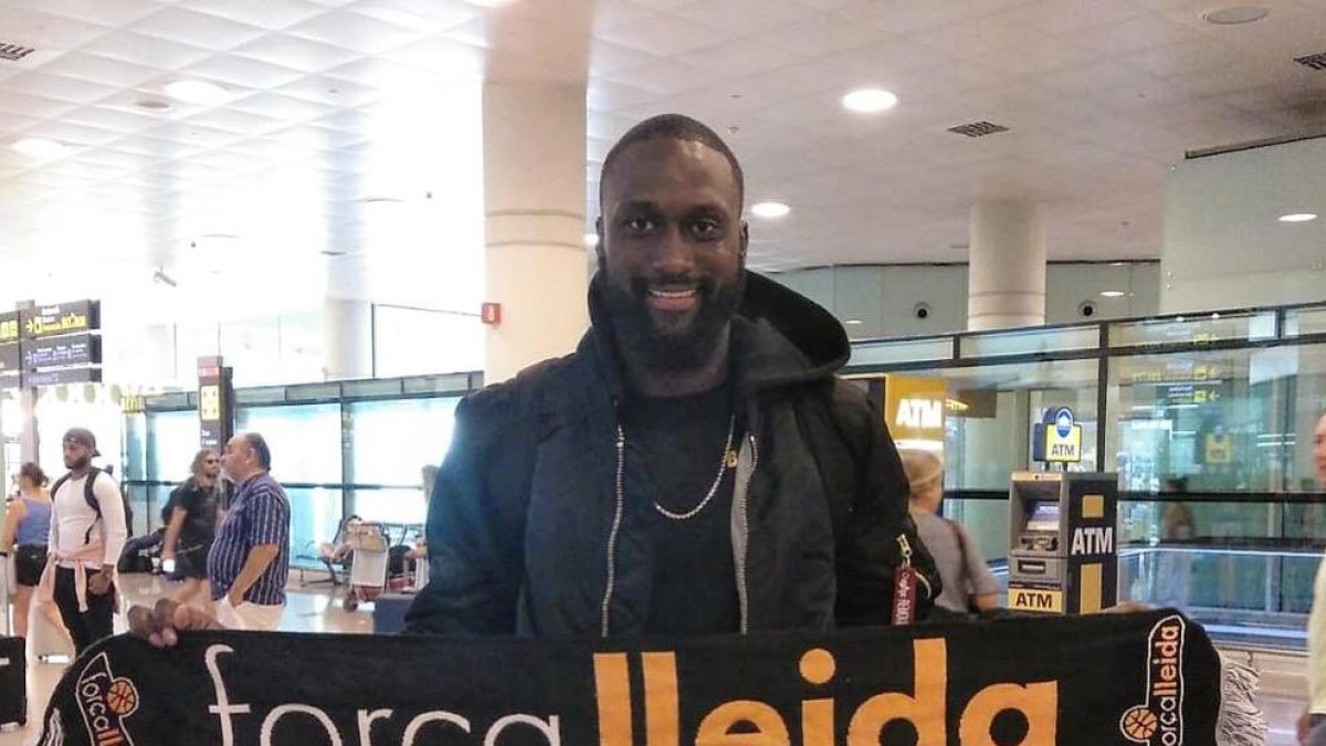 Carey i Stutz s’incorporen als entrenaments del Força Lleida