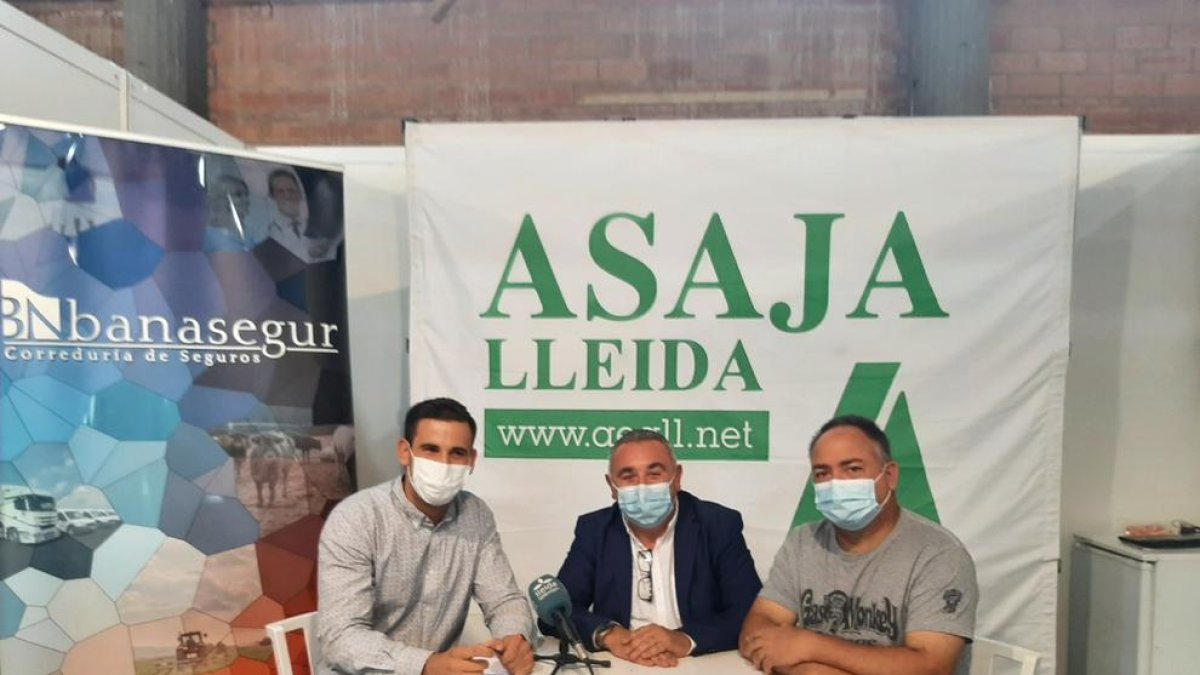 Representants d’Asaja ahir durant la roda de premsa a la fira.