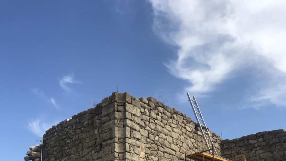 Les obres de restauració de l’ermita de Santa Caterina.