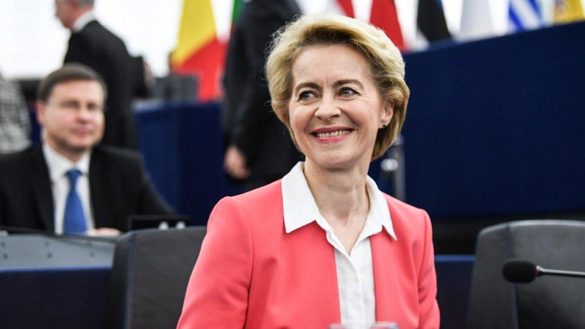 L’Eurocambra va donar el vistiplau a la Comissió Europea de la presidenta Ursula von der Leyen.