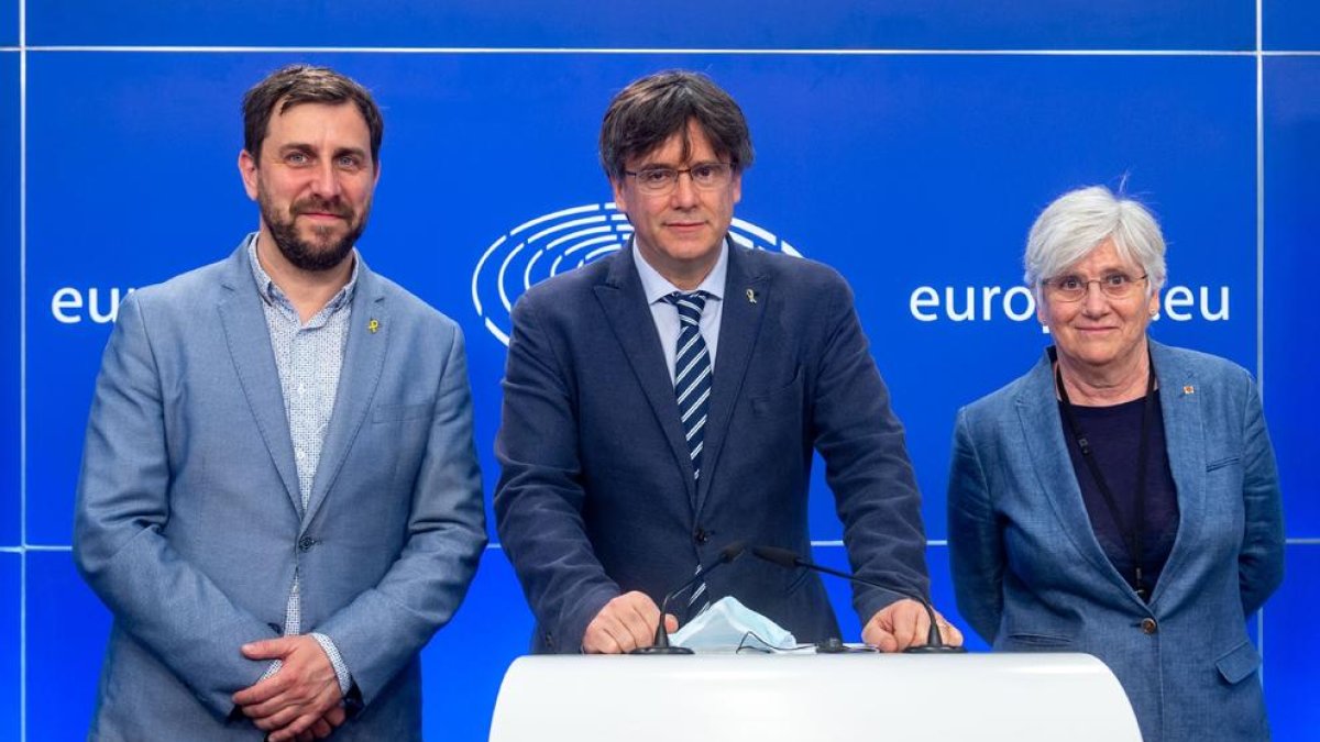 Puigdemont, Comín y Ponsatí, ayer, durante su comparecencia en Bruselas.