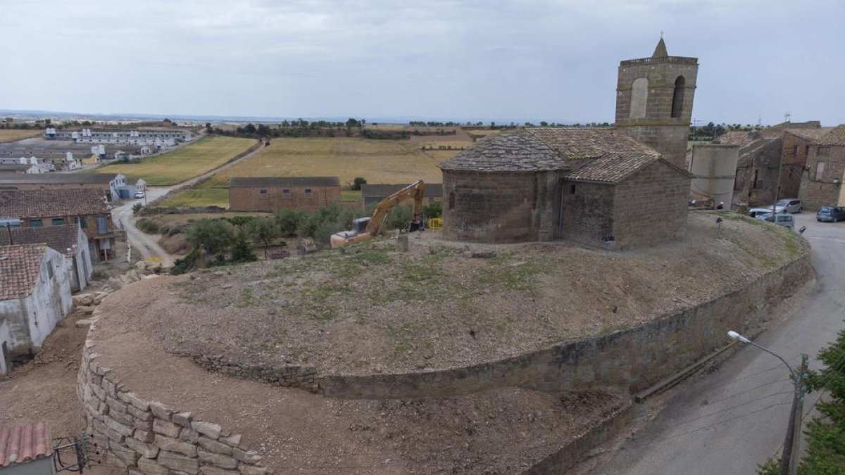 La iglesia románica de Pelagalls, en Els Plans de Sió.