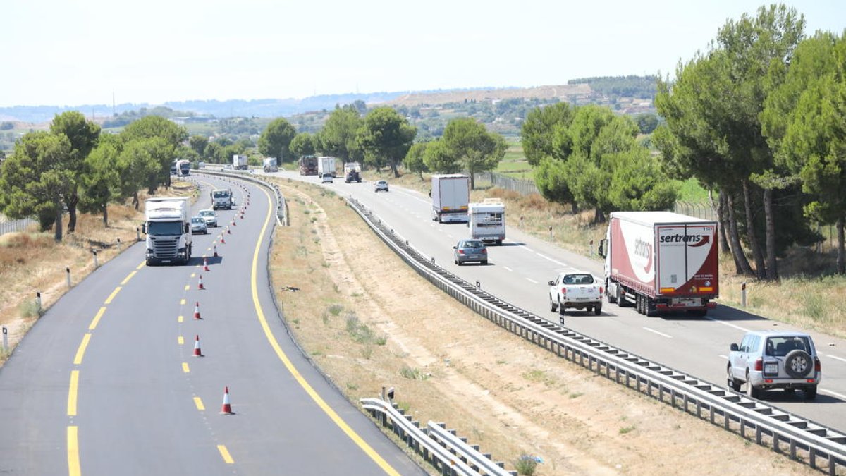 El tramo de la autovía que se ha renovado (calzada izquierda), ya reabierto ayer a mediodía.