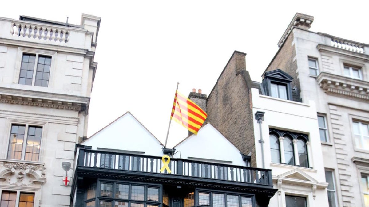 Edificio donde está ubicada la sede de la Generalitat en Londres.