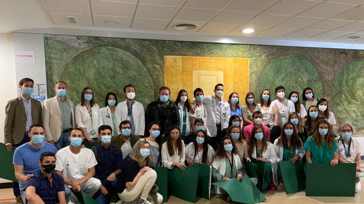 Foto de família dels residents que aquest any han acabat la formació a Lleida.