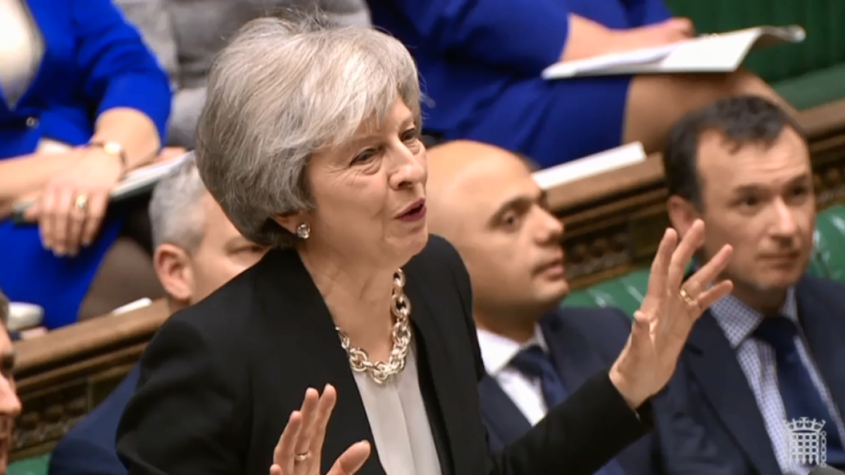 La primera ministra britànica, Theresa May, ahir, durant la intervenció al Parlament britànic.