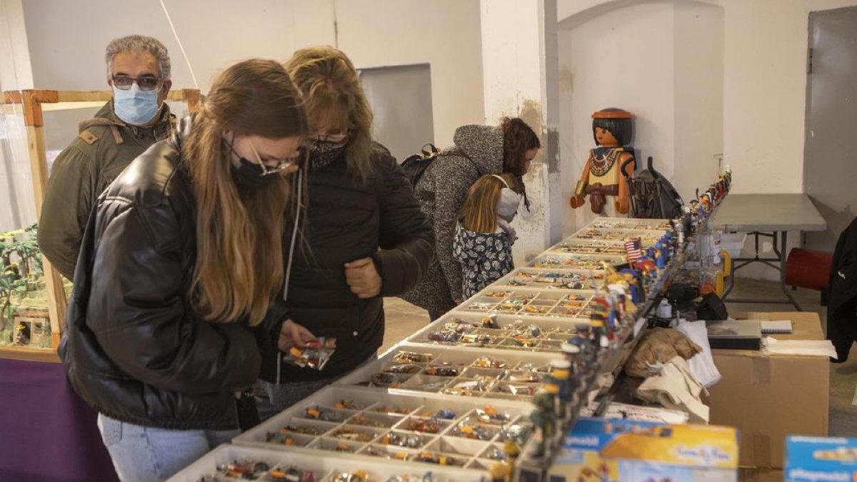 El montaje se ha dispuesto en el interior de la antigua harinera.